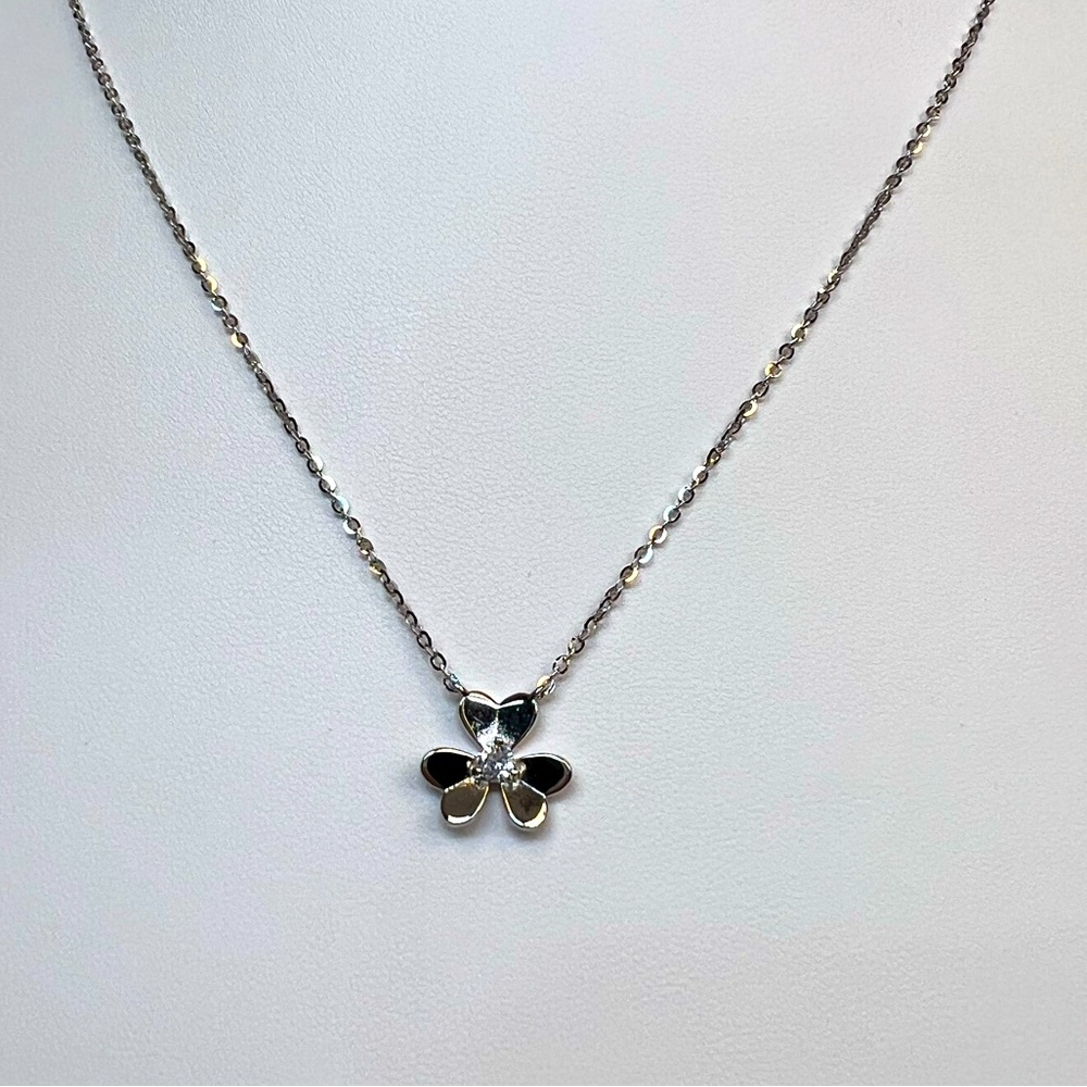 NWOT • Three Petal Clover Necklace 18K White Gold over S925